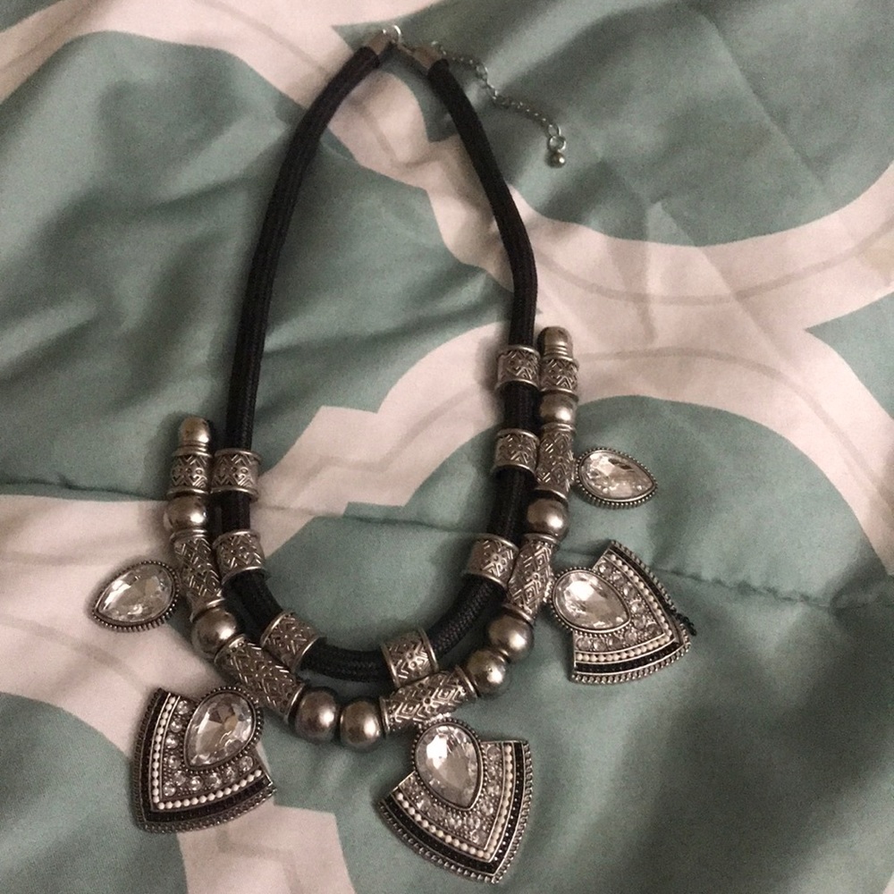 Women’s necklace
